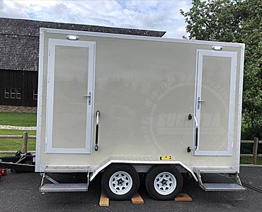 luxury bathroom trailer