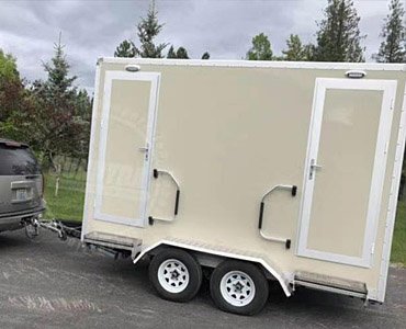 luxury toilet trailer