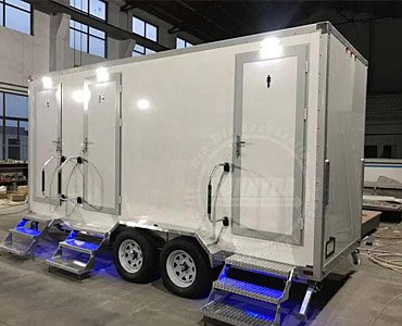 luxury toilet trailer