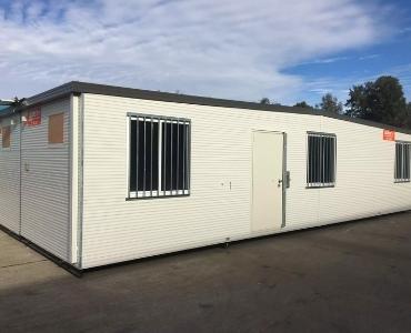 Portable demountable building